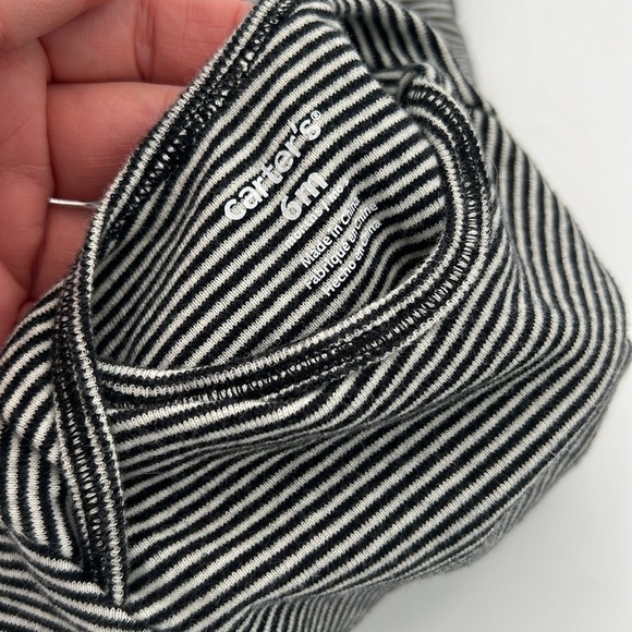 2 piece bundle monster slippers and short sleeve tee onesie 6 months - Picture 5 of 5